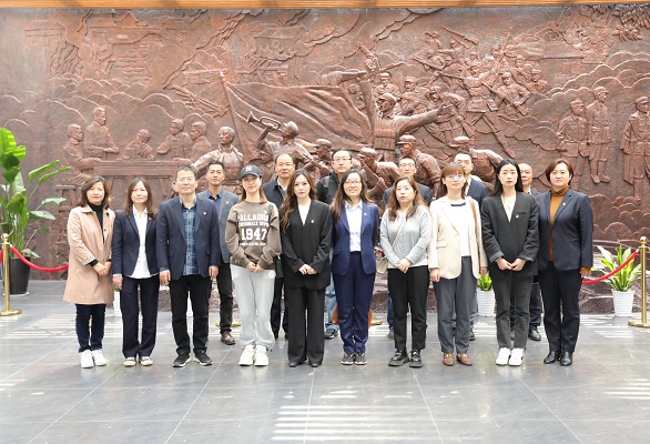 本部第一、、、二党支部联合开展主题党日活动